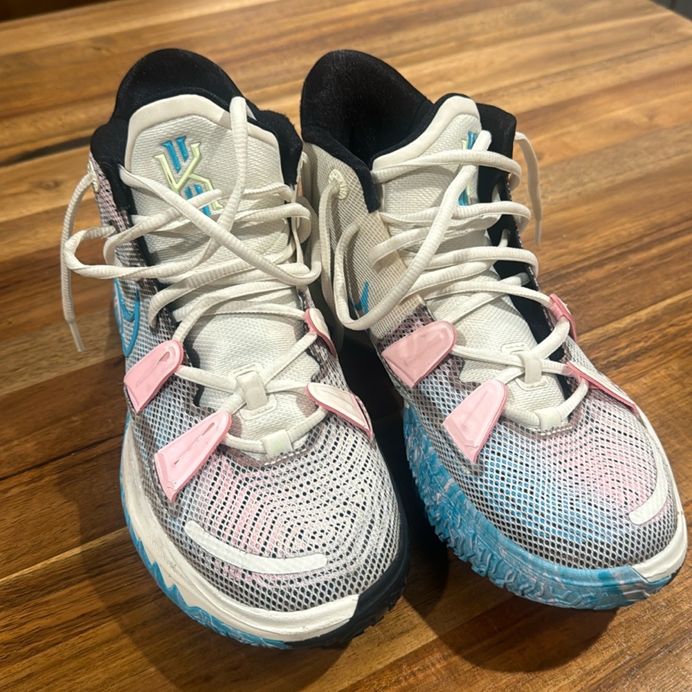 Nike Kyrie 7 Pale Ivory Elite Ball